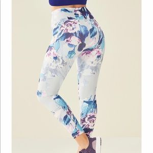 Fabletics High-Waisted Printed Powerhold 7/8